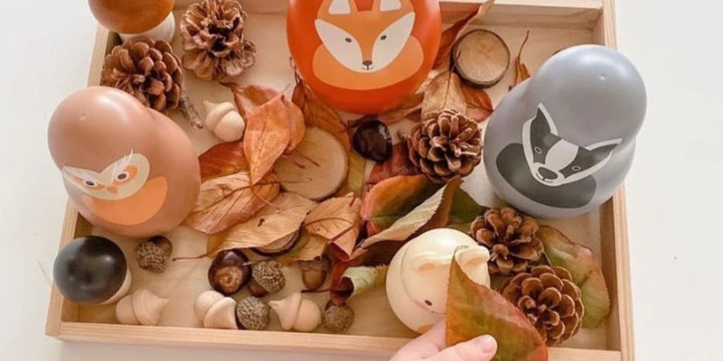 What are the benefits of messy play? Plus three autumnal ideas!